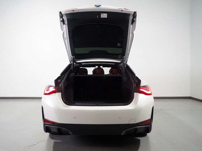 2023 BMW i4 eDrive35 Gran Coupe *HEADS-UP DISPLAY, NAVIGATION, CURVED DISPLAY, SAFETY ALERTS, 360 VIEW CAMERAS, MOONROOF, HEATED SEATS/STEERING, COMFORT ACCESS, ICONIC SOUNDS, HARMAN/KARDON, ANDROID & APPLE Round Rock TX