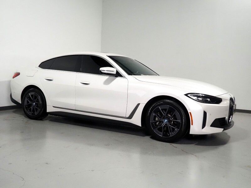 2023 BMW i4 eDrive35 Gran Coupe *HEADS-UP DISPLAY, NAVIGATION, CURVED DISPLAY, SAFETY ALERTS, 360 VIEW CAMERAS, MOONROOF, HEATED SEATS/STEERING, COMFORT ACCESS, ICONIC SOUNDS, HARMAN/KARDON, ANDROID & APPLE