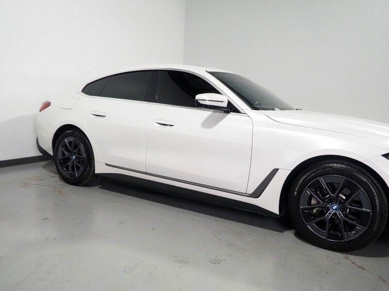 2023 BMW i4 eDrive35 Gran Coupe *HEADS-UP DISPLAY, NAVIGATION, CURVED DISPLAY, SAFETY ALERTS, 360 VIEW CAMERAS, MOONROOF, HEATED SEATS/STEERING, COMFORT ACCESS, ICONIC SOUNDS, HARMAN/KARDON, ANDROID & APPLE Round Rock TX