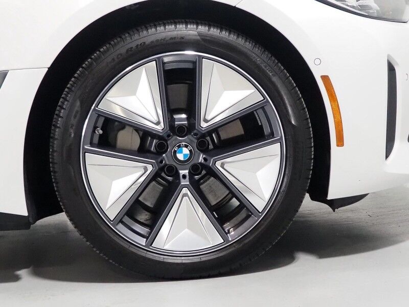 2023 BMW i4 eDrive35 Gran Coupe *NAVIGATION, CURVED DISPLAY, ADAPTIVE CRUISE, SAFETY ALERTS, 360 CAMERAS, MOONROOF, LEATHER, HEATED SEATS/STEERING, HARMAN/KARDON, WIRELESS CHARGING, ANDROID & APPLE Round Rock TX
