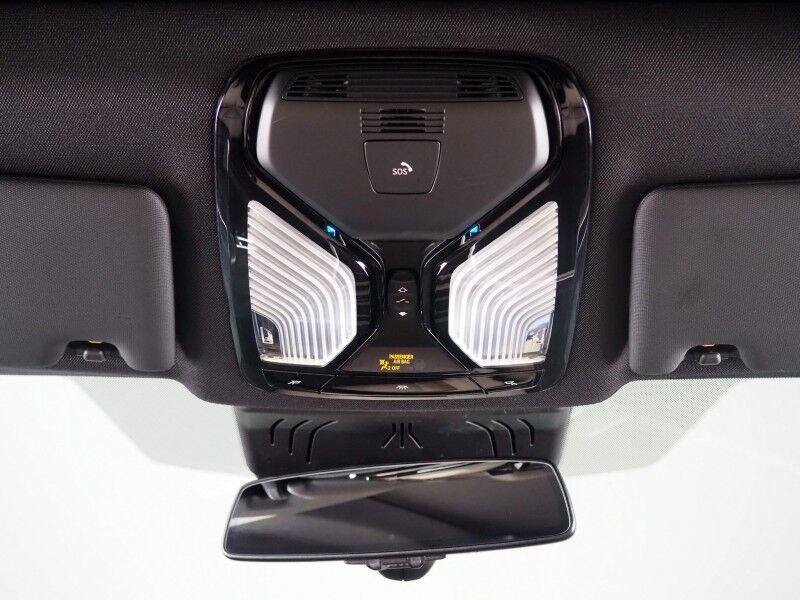 2023 BMW i4 eDrive35 Gran Coupe *NAVIGATION, CURVED DISPLAY, ADAPTIVE CRUISE, SAFETY ALERTS, 360 CAMERAS, MOONROOF, LEATHER, HEATED SEATS/STEERING, HARMAN/KARDON, WIRELESS CHARGING, ANDROID & APPLE Round Rock TX