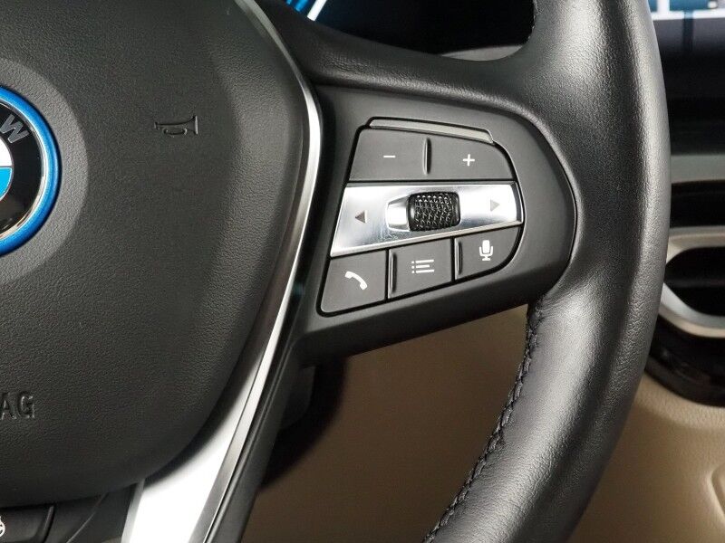 2023 BMW i4 eDrive35 Gran Coupe *NAVIGATION, CURVED DISPLAY, ADAPTIVE CRUISE, SAFETY ALERTS, 360 CAMERAS, MOONROOF, LEATHER, HEATED SEATS/STEERING, HARMAN/KARDON, WIRELESS CHARGING, ANDROID & APPLE Round Rock TX