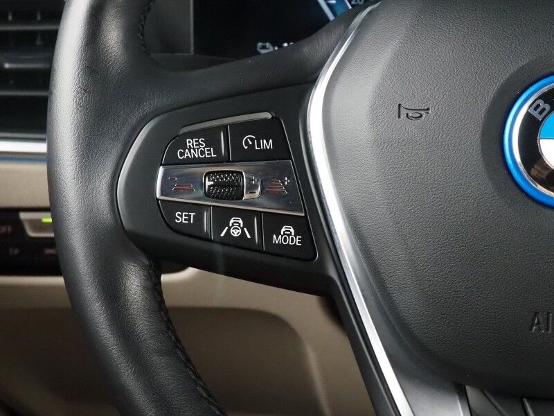 2023 BMW i4 eDrive35 Gran Coupe *NAVIGATION, CURVED DISPLAY, ADAPTIVE CRUISE, SAFETY ALERTS, 360 CAMERAS, MOONROOF, LEATHER, HEATED SEATS/STEERING, HARMAN/KARDON, WIRELESS CHARGING, ANDROID & APPLE Round Rock TX
