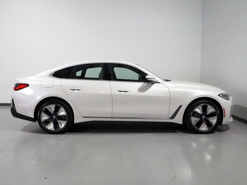 2023 BMW i4 eDrive35 Gran Coupe *NAVIGATION, CURVED DISPLAY, ADAPTIVE CRUISE, SAFETY ALERTS, 360 CAMERAS, MOONROOF, LEATHER, HEATED SEATS/STEERING, HARMAN/KARDON, WIRELESS CHARGING, ANDROID & APPLE Round Rock TX