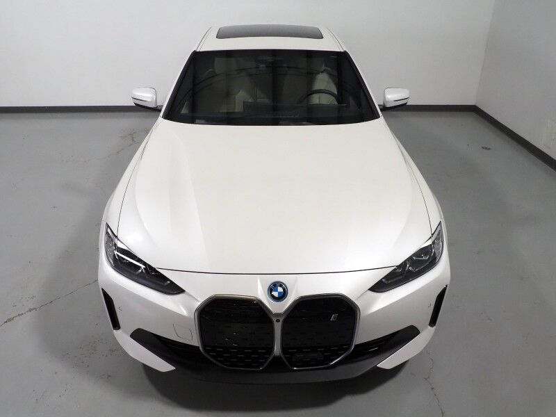 2023 BMW i4 eDrive35 Gran Coupe *NAVIGATION, CURVED DISPLAY, ADAPTIVE CRUISE, SAFETY ALERTS, 360 CAMERAS, MOONROOF, LEATHER, HEATED SEATS/STEERING, HARMAN/KARDON, WIRELESS CHARGING, ANDROID & APPLE Round Rock TX