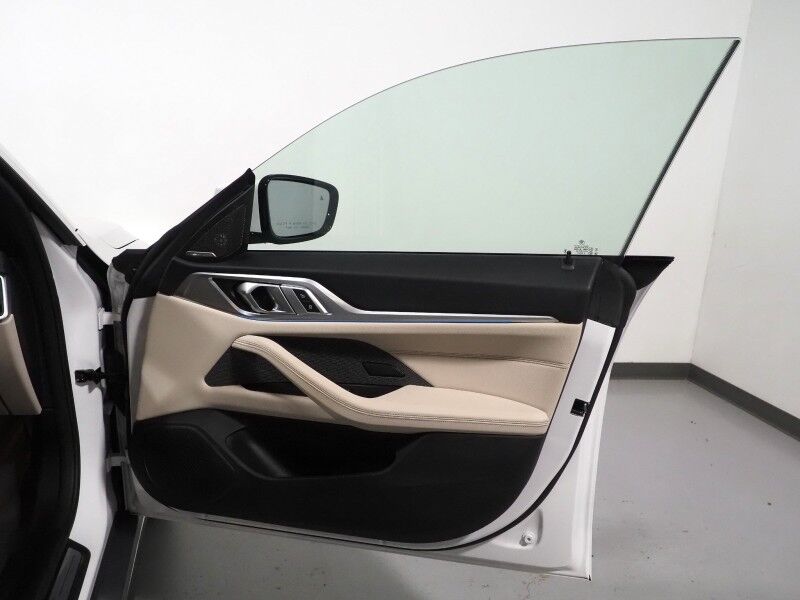 2023 BMW i4 eDrive35 Gran Coupe *NAVIGATION, CURVED DISPLAY, ADAPTIVE CRUISE, SAFETY ALERTS, 360 CAMERAS, MOONROOF, LEATHER, HEATED SEATS/STEERING, HARMAN/KARDON, WIRELESS CHARGING, ANDROID & APPLE Round Rock TX