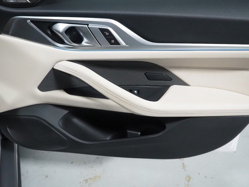 2023 BMW i4 eDrive35 Gran Coupe *NAVIGATION, CURVED DISPLAY, ADAPTIVE CRUISE, SAFETY ALERTS, 360 CAMERAS, MOONROOF, LEATHER, HEATED SEATS/STEERING, HARMAN/KARDON, WIRELESS CHARGING, ANDROID & APPLE Round Rock TX