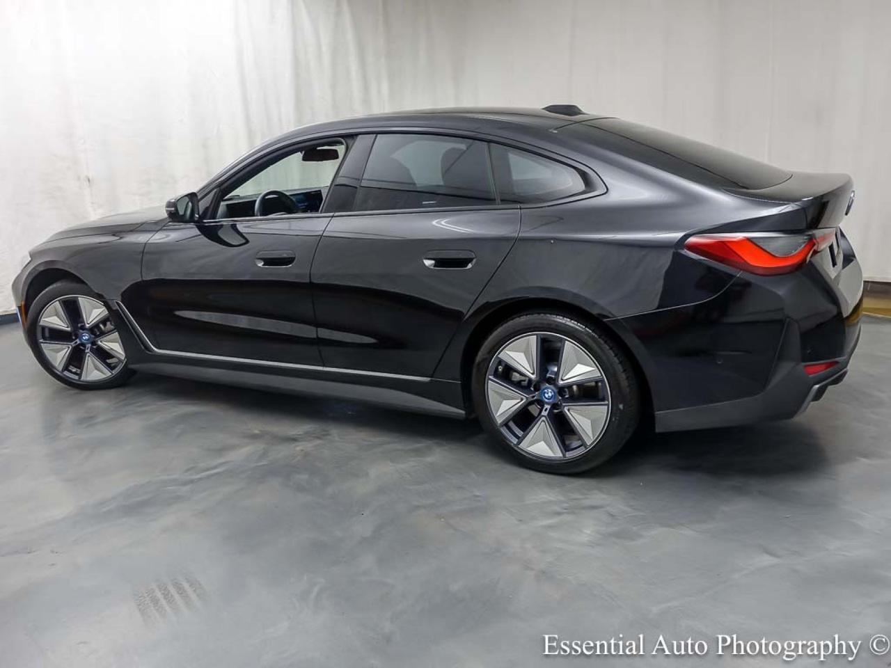 2023 BMW i4 eDrive35 Willowbrook IL