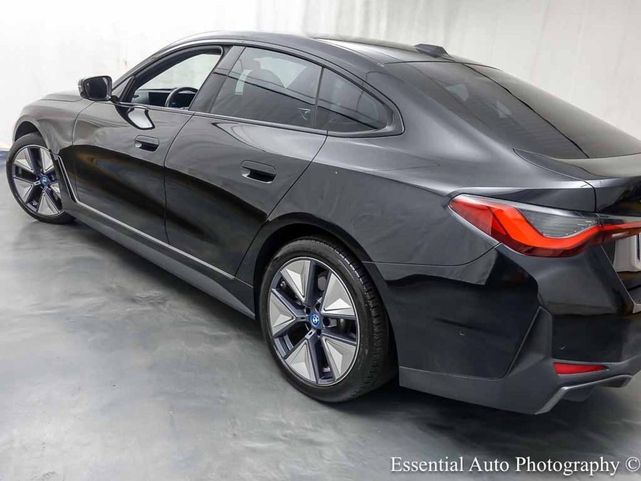 2023 BMW i4 eDrive35 Willowbrook IL