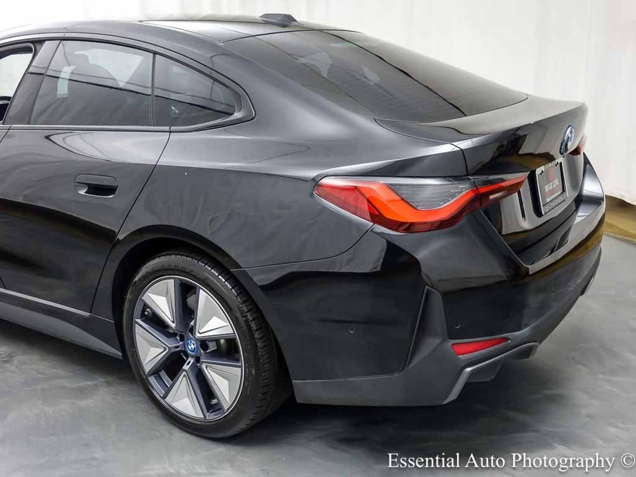 2023 BMW i4 eDrive35 Willowbrook IL