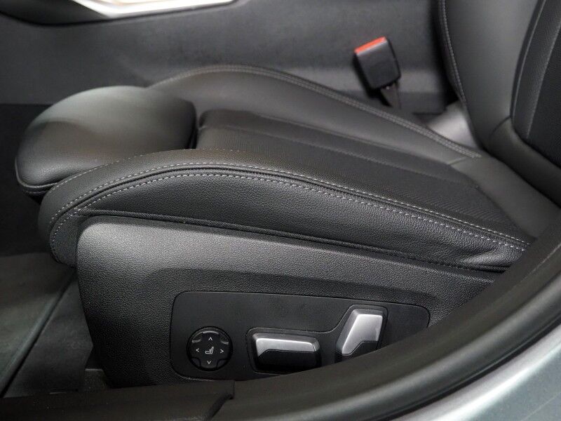 2023 BMW i4 eDrive40 Gran Coupe *DRIVING ASSIST PRO, NAVIGATION, ADAPTIVE CRUISE, CURVED DISPLAY, SAFETY ALERTS, 360 CAMERAS, MOONROOF, HEATED SEATS/STEERING, COMFORT ACCESS, ICONIC SOUNDS, HARMAN/KARDON, 19 INCH WHEELS, ANDROID & APPLE Round Rock TX