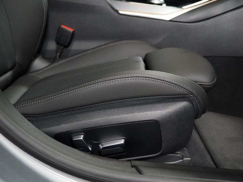 2023 BMW i4 eDrive40 Gran Coupe *DRIVING ASSIST PRO, NAVIGATION, ADAPTIVE CRUISE, CURVED DISPLAY, SAFETY ALERTS, 360 CAMERAS, MOONROOF, HEATED SEATS/STEERING, COMFORT ACCESS, ICONIC SOUNDS, HARMAN/KARDON, 19 INCH WHEELS, ANDROID & APPLE Round Rock TX