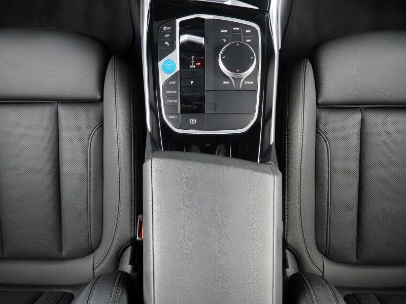 2023 BMW i4 eDrive40 Gran Coupe *HEADS-UP DISPLAY, NAVIGATION, CURVED DISPLAY, SAFETY ALERTS, 360 VIEW CAMERAS, MOONROOF, HEATED SEATS/STEERING, HARMAN/KARDON, WIRELESS CHARGING, ANDROID & APPLE Round Rock TX