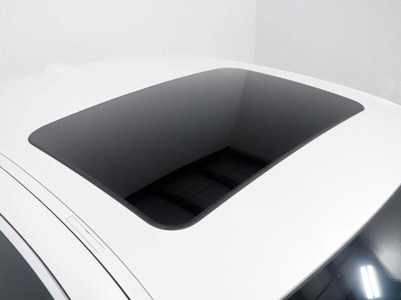 2023 BMW i4 eDrive40 Gran Coupe *HEADS-UP DISPLAY, NAVIGATION, CURVED DISPLAY, SAFETY ALERTS, 360 VIEW CAMERAS, MOONROOF, HEATED SEATS/STEERING, HARMAN/KARDON, WIRELESS CHARGING, ANDROID & APPLE Round Rock TX