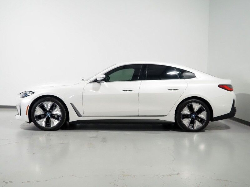 2023 BMW i4 eDrive40 Gran Coupe *HEADS-UP DISPLAY, NAVIGATION, CURVED DISPLAY, SAFETY ALERTS, 360 VIEW CAMERAS, MOONROOF, HEATED SEATS/STEERING, HARMAN/KARDON, WIRELESS CHARGING, ANDROID & APPLE Round Rock TX