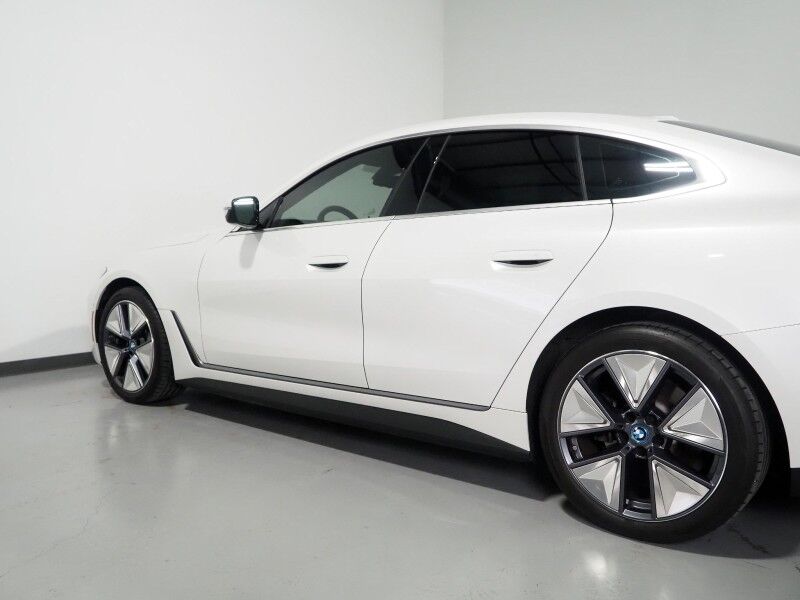 2023 BMW i4 eDrive40 Gran Coupe *HEADS-UP DISPLAY, NAVIGATION, CURVED DISPLAY, SAFETY ALERTS, 360 VIEW CAMERAS, MOONROOF, HEATED SEATS/STEERING, HARMAN/KARDON, WIRELESS CHARGING, ANDROID & APPLE Round Rock TX