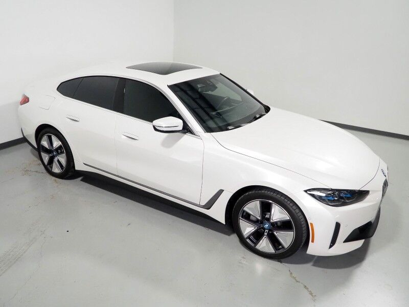 2023 BMW i4 eDrive40 Gran Coupe *HEADS-UP DISPLAY, NAVIGATION, CURVED DISPLAY, SAFETY ALERTS, 360 VIEW CAMERAS, MOONROOF, HEATED SEATS/STEERING, HARMAN/KARDON, WIRELESS CHARGING, ANDROID & APPLE Round Rock TX