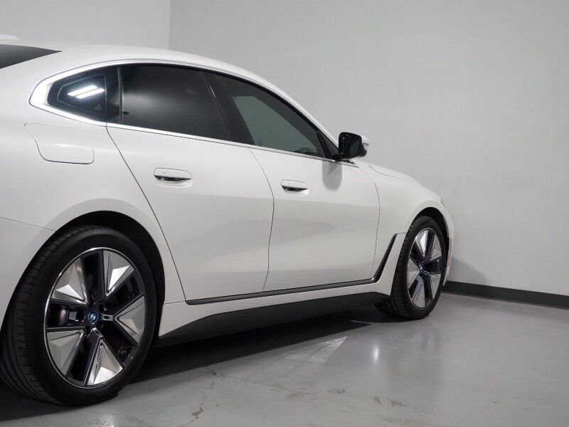 2023 BMW i4 eDrive40 Gran Coupe *HEADS-UP DISPLAY, NAVIGATION, CURVED DISPLAY, SAFETY ALERTS, 360 VIEW CAMERAS, MOONROOF, HEATED SEATS/STEERING, HARMAN/KARDON, WIRELESS CHARGING, ANDROID & APPLE Round Rock TX