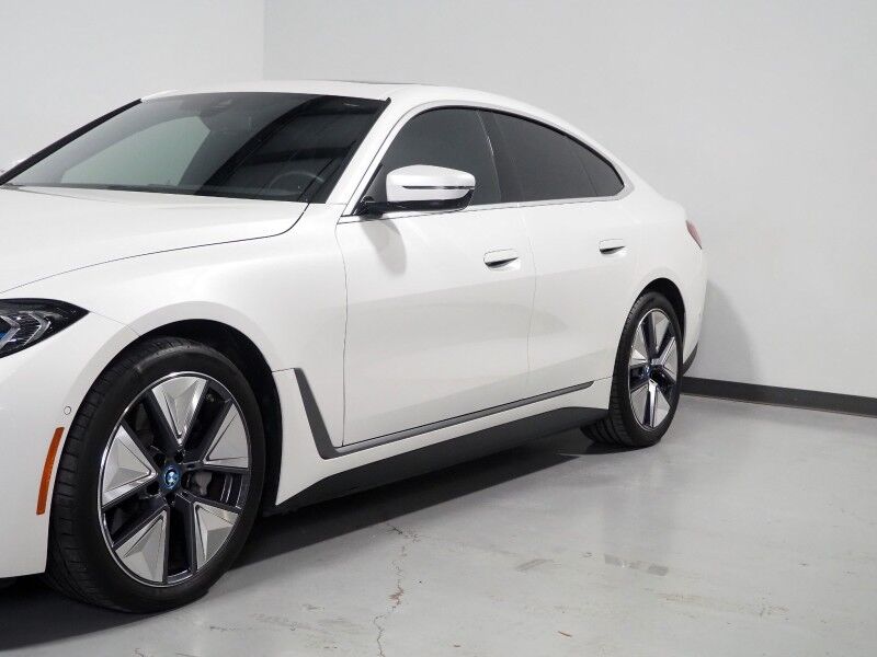 2023 BMW i4 eDrive40 Gran Coupe *HEADS-UP DISPLAY, NAVIGATION, CURVED DISPLAY, SAFETY ALERTS, 360 VIEW CAMERAS, MOONROOF, HEATED SEATS/STEERING, HARMAN/KARDON, WIRELESS CHARGING, ANDROID & APPLE Round Rock TX