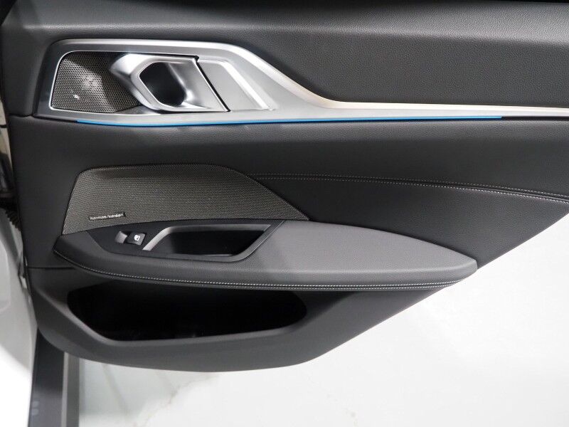 2023 BMW i4 eDrive40 Gran Coupe *HEADS-UP DISPLAY, NAVIGATION, CURVED DISPLAY, SAFETY ALERTS, 360 VIEW CAMERAS, MOONROOF, HEATED SEATS/STEERING, HARMAN/KARDON, WIRELESS CHARGING, ANDROID & APPLE Round Rock TX