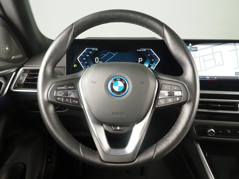 2023 BMW i4 eDrive40 Gran Coupe *HEADS-UP DISPLAY, NAVIGATION, CURVED DISPLAY, SAFETY ALERTS, 360 VIEW CAMERAS, MOONROOF, HEATED SEATS/STEERING, HARMAN/KARDON, WIRELESS CHARGING, ANDROID & APPLE Round Rock TX