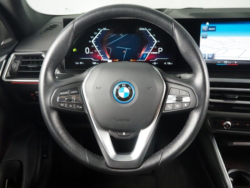 2023 BMW i4 eDrive40 Gran Coupe *HEADS-UP DISPLAY, NAVIGATION, CURVED DISPLAY, SAFETY ALERTS, 360 VIEW CAMERAS, MOONROOF, VERNASCA LEATHER, CLIMATE SEATS, HEATED STEERING, HARMAN/KARDON, ANDROID & APPLE Round Rock TX