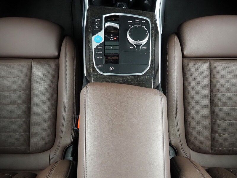 2023 BMW i4 eDrive40 Gran Coupe *HEADS-UP DISPLAY, NAVIGATION, CURVED DISPLAY, SAFETY ALERTS, 360 VIEW CAMERAS, MOONROOF, VERNASCA LEATHER, CLIMATE SEATS, HEATED STEERING, HARMAN/KARDON, ANDROID & APPLE Round Rock TX