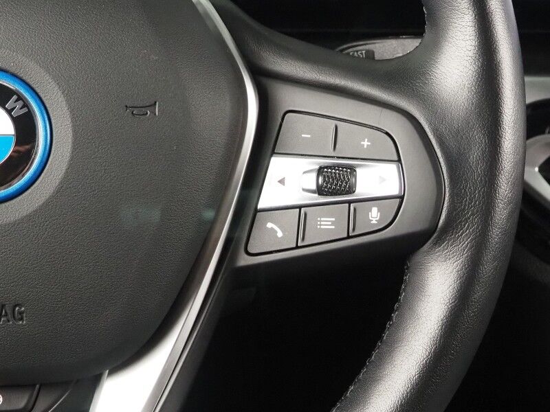 2023 BMW i4 eDrive40 Gran Coupe *HEADS-UP DISPLAY, NAVIGATION, CURVED DISPLAY, SAFETY ALERTS, 360 VIEW CAMERAS, MOONROOF, VERNASCA LEATHER, CLIMATE SEATS, HEATED STEERING, HARMAN/KARDON, ANDROID & APPLE Round Rock TX