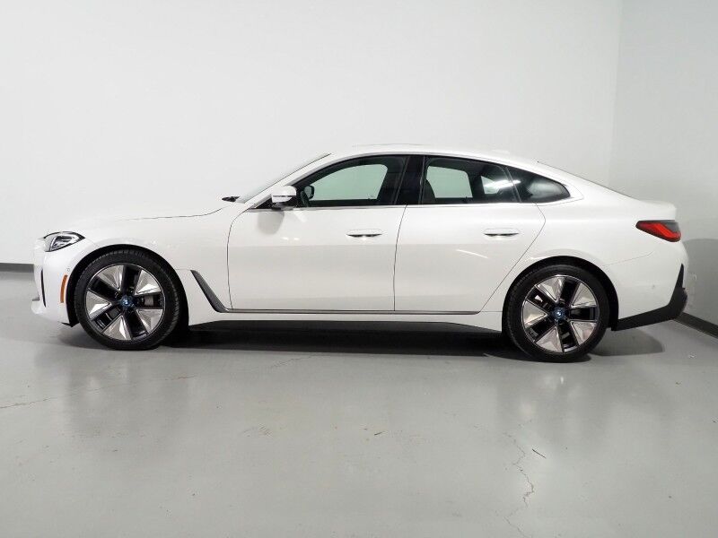 2023 BMW i4 eDrive40 Gran Coupe *HEADS-UP DISPLAY, NAVIGATION, CURVED DISPLAY, SAFETY ALERTS, 360 VIEW CAMERAS, MOONROOF, VERNASCA LEATHER, CLIMATE SEATS, HEATED STEERING, HARMAN/KARDON, ANDROID & APPLE Round Rock TX