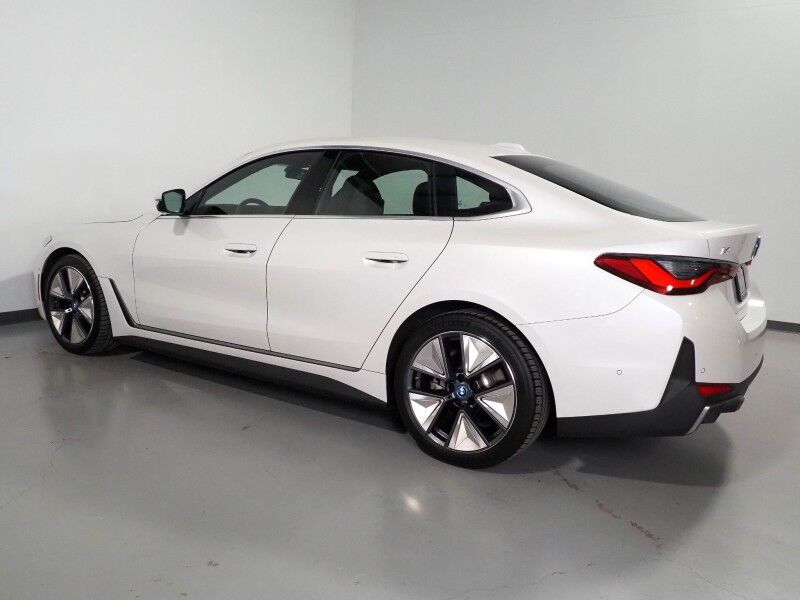 2023 BMW i4 eDrive40 Gran Coupe *HEADS-UP DISPLAY, NAVIGATION, CURVED DISPLAY, SAFETY ALERTS, 360 VIEW CAMERAS, MOONROOF, VERNASCA LEATHER, CLIMATE SEATS, HEATED STEERING, HARMAN/KARDON, ANDROID & APPLE Round Rock TX