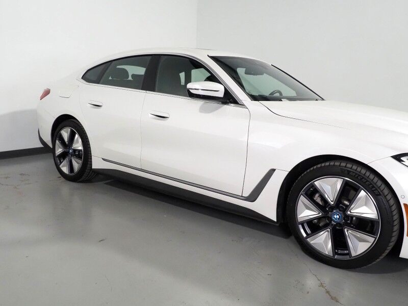 2023 BMW i4 eDrive40 Gran Coupe *HEADS-UP DISPLAY, NAVIGATION, CURVED DISPLAY, SAFETY ALERTS, 360 VIEW CAMERAS, MOONROOF, VERNASCA LEATHER, CLIMATE SEATS, HEATED STEERING, HARMAN/KARDON, ANDROID & APPLE Round Rock TX