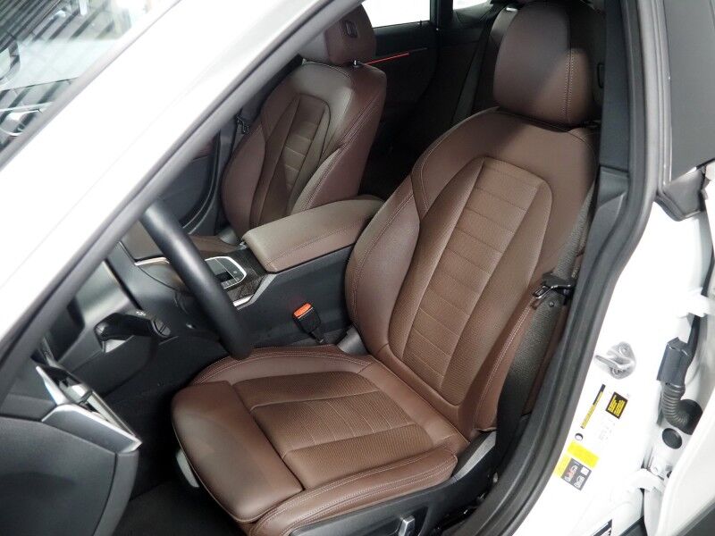 2023 BMW i4 eDrive40 Gran Coupe *HEADS-UP DISPLAY, NAVIGATION, CURVED DISPLAY, SAFETY ALERTS, 360 VIEW CAMERAS, MOONROOF, VERNASCA LEATHER, CLIMATE SEATS, HEATED STEERING, HARMAN/KARDON, ANDROID & APPLE Round Rock TX