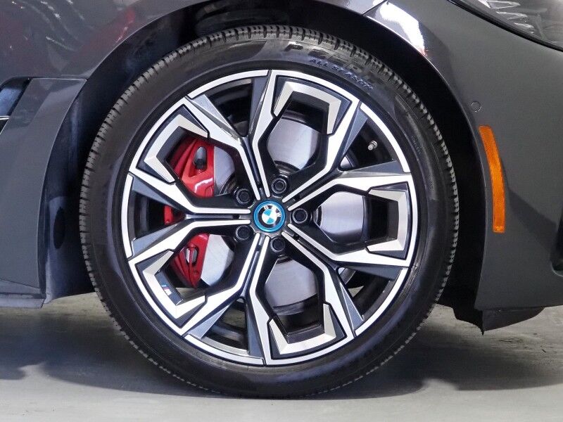 2023 BMW i4 eDrive40 Gran Coupe *M SPORT, DRIVING ASSIST PRO, HEADS-UP DISPLAY, NAVIGATION, ADAPTIVE CRUISE, CURVED DISPLAY, SAFETY ALERTS, 360 CAMERAS, MOONROOF, VERNASCA LEATHER, CLIMATE SEATS, HEATED STEERING, HARMAN/KARDON, ANDROID & APPLE Round Rock TX