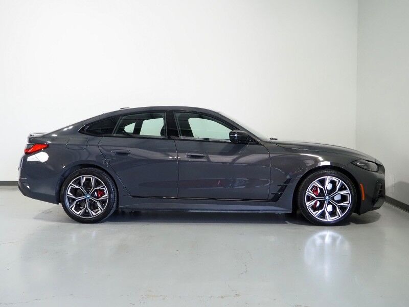 2023 BMW i4 eDrive40 Gran Coupe *M SPORT, DRIVING ASSIST PRO, HEADS-UP DISPLAY, NAVIGATION, ADAPTIVE CRUISE, CURVED DISPLAY, SAFETY ALERTS, 360 CAMERAS, MOONROOF, VERNASCA LEATHER, CLIMATE SEATS, HEATED STEERING, HARMAN/KARDON, ANDROID & APPLE Round Rock TX