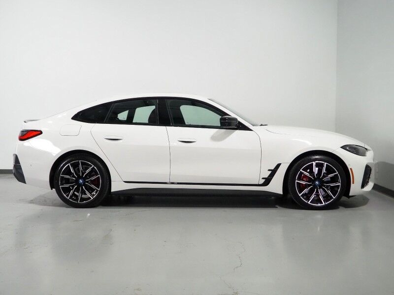 2023 BMW i4 eDrive40 Gran Coupe *M SPORT, HEADS-UP DISPLAY, NAVIGATION, CURVED DISPLAY, SAFETY ALERTS, 360 VIEW CAMERAS, MOONROOF, HEATED SEATS/STEERING, 19 INCH WHEELS, HARMAN/KARDON, ANDROID & APPLE Round Rock TX