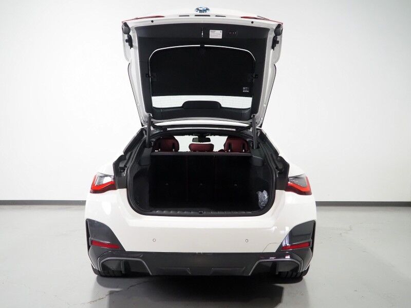 2023 BMW i4 eDrive40 Gran Coupe *M SPORT, HEADS-UP DISPLAY, NAVIGATION, CURVED DISPLAY, SAFETY ALERTS, 360 VIEW CAMERAS, MOONROOF, HEATED SEATS/STEERING, 19 INCH WHEELS, HARMAN/KARDON, ANDROID & APPLE Round Rock TX
