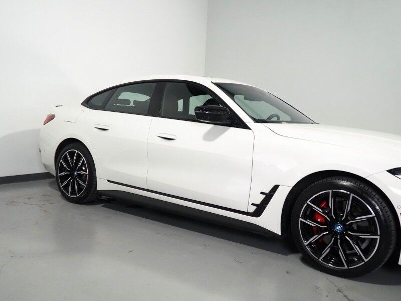 2023 BMW i4 eDrive40 Gran Coupe *M SPORT, HEADS-UP DISPLAY, NAVIGATION, CURVED DISPLAY, SAFETY ALERTS, 360 VIEW CAMERAS, MOONROOF, HEATED SEATS/STEERING, 19 INCH WHEELS, HARMAN/KARDON, ANDROID & APPLE Round Rock TX