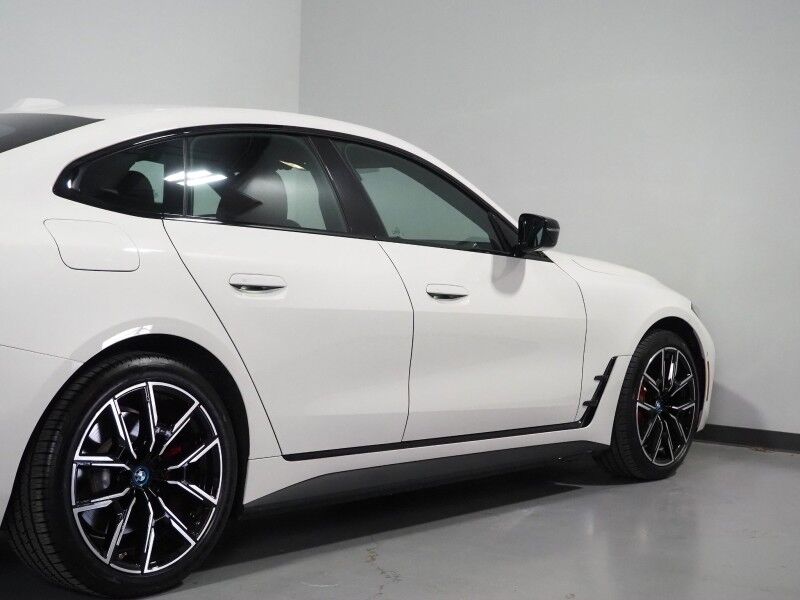 2023 BMW i4 eDrive40 Gran Coupe *M SPORT, HEADS-UP DISPLAY, NAVIGATION, CURVED DISPLAY, SAFETY ALERTS, 360 VIEW CAMERAS, MOONROOF, HEATED SEATS/STEERING, 19 INCH WHEELS, HARMAN/KARDON, ANDROID & APPLE Round Rock TX