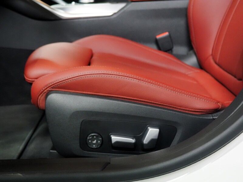 2023 BMW i4 eDrive40 Gran Coupe *M SPORT, HEADS-UP DISPLAY, NAVIGATION, CURVED DISPLAY, SAFETY ALERTS, 360 VIEW CAMERAS, MOONROOF, HEATED SEATS/STEERING, 19 INCH WHEELS, HARMAN/KARDON, ANDROID & APPLE Round Rock TX