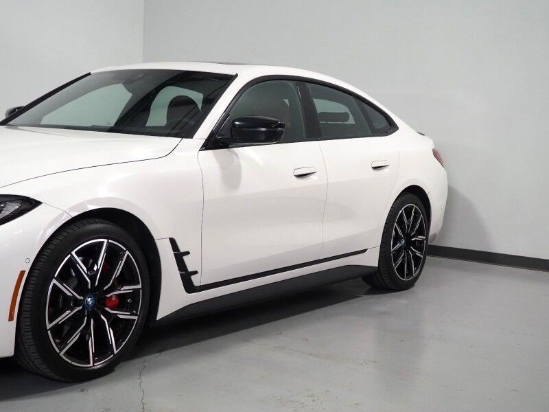 2023 BMW i4 eDrive40 Gran Coupe *M SPORT, HEADS-UP DISPLAY, NAVIGATION, CURVED DISPLAY, SAFETY ALERTS, 360 VIEW CAMERAS, MOONROOF, HEATED SEATS/STEERING, 19 INCH WHEELS, HARMAN/KARDON, ANDROID & APPLE Round Rock TX