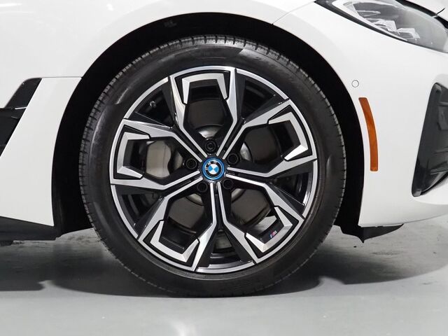 2023 BMW i4 eDrive40 Gran Coupe *M SPORT PKG, HEADS-UP DISPLAY, NAVIGATION, CURVED DISPLAY, SAFETY ALERTS, 360 VIEW CAMERAS, MOONROOF, HEATED SEATS/STEERING, ICONIC SOUNDS, HARMAN/KARDON, ANDROID & APPLE Round Rock TX