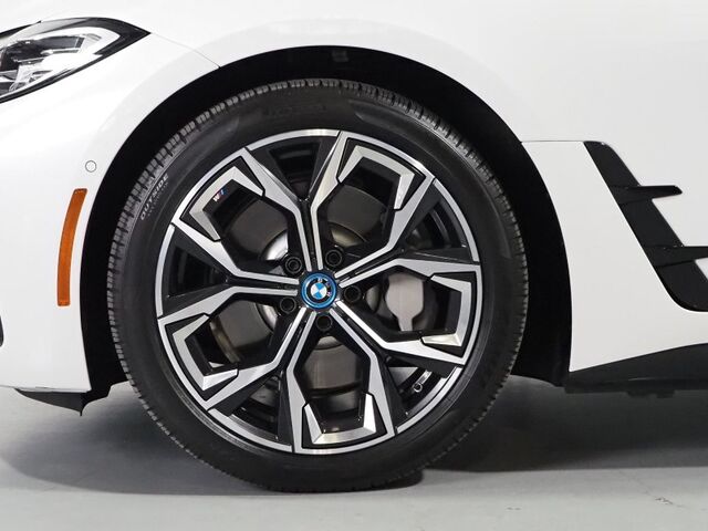 2023 BMW i4 eDrive40 Gran Coupe *M SPORT PKG, HEADS-UP DISPLAY, NAVIGATION, CURVED DISPLAY, SAFETY ALERTS, 360 VIEW CAMERAS, MOONROOF, HEATED SEATS/STEERING, ICONIC SOUNDS, HARMAN/KARDON, ANDROID & APPLE Round Rock TX