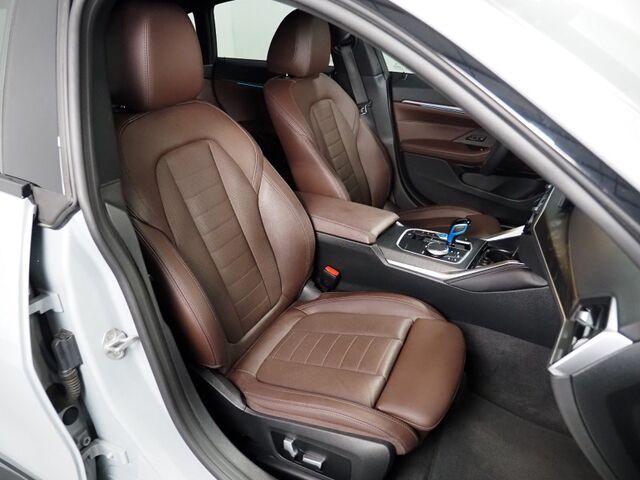 2023 BMW i4 eDrive40 Gran Coupe *M SPORT PKG, HEADS-UP DISPLAY, NAVIGATION, CURVED DISPLAY, SAFETY ALERTS, BACKUP-CAMERA, MOONROOF, LEATHER, CLIMATE SEATS, HEATED STEERING, ADAPTIVE LED HEADLIGHTS, HARMAN/KARDON, ANDROID & APPLE Round Rock TX