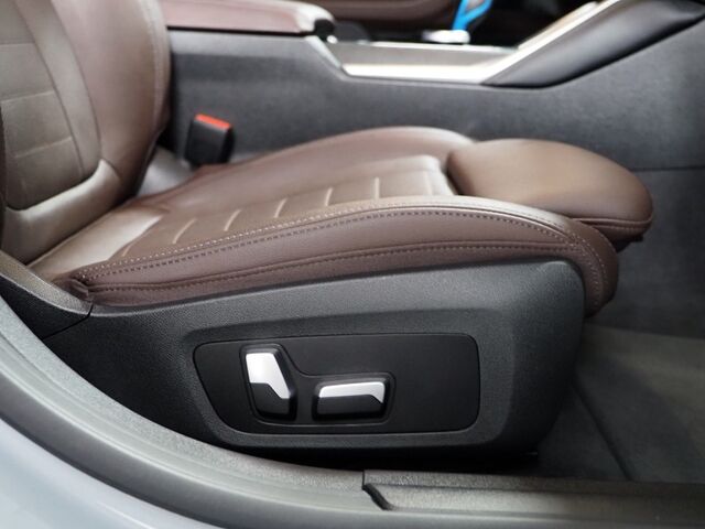 2023 BMW i4 eDrive40 Gran Coupe *M SPORT PKG, HEADS-UP DISPLAY, NAVIGATION, CURVED DISPLAY, SAFETY ALERTS, BACKUP-CAMERA, MOONROOF, LEATHER, CLIMATE SEATS, HEATED STEERING, ADAPTIVE LED HEADLIGHTS, HARMAN/KARDON, ANDROID & APPLE Round Rock TX