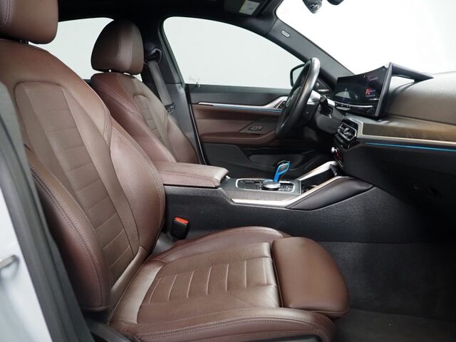 2023 BMW i4 eDrive40 Gran Coupe *M SPORT PKG, HEADS-UP DISPLAY, NAVIGATION, CURVED DISPLAY, SAFETY ALERTS, BACKUP-CAMERA, MOONROOF, LEATHER, CLIMATE SEATS, HEATED STEERING, ADAPTIVE LED HEADLIGHTS, HARMAN/KARDON, ANDROID & APPLE Round Rock TX