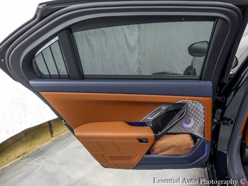 2023 BMW i7 xDrive60 MSPORT Willowbrook IL