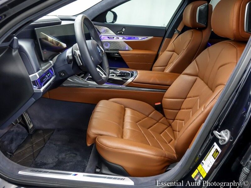 2023 BMW i7 xDrive60 MSPORT Willowbrook IL
