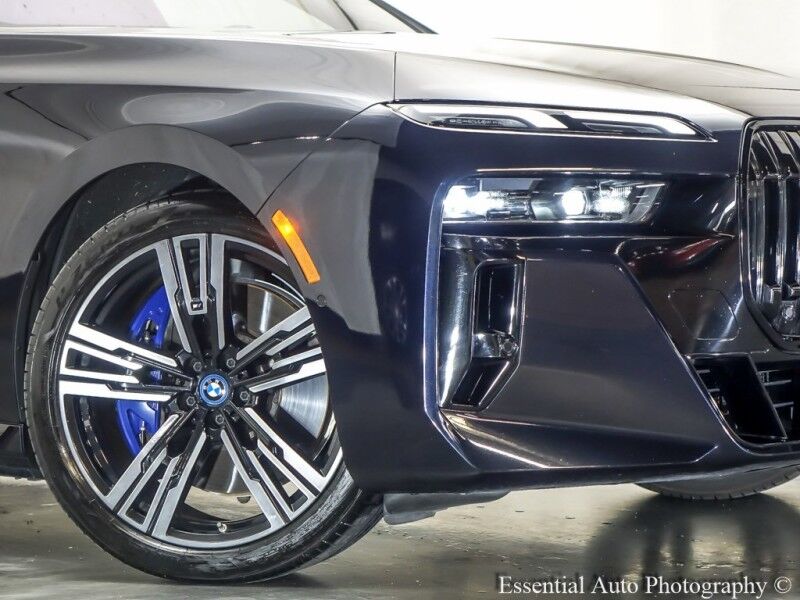 2023 BMW i7 xDrive60 MSPORT Willowbrook IL