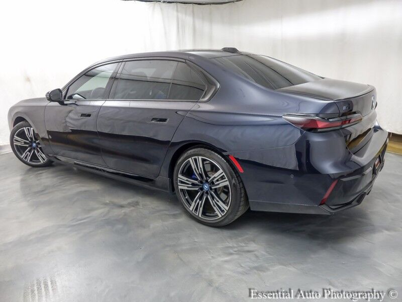 2023 BMW i7 xDrive60 MSPORT Willowbrook IL
