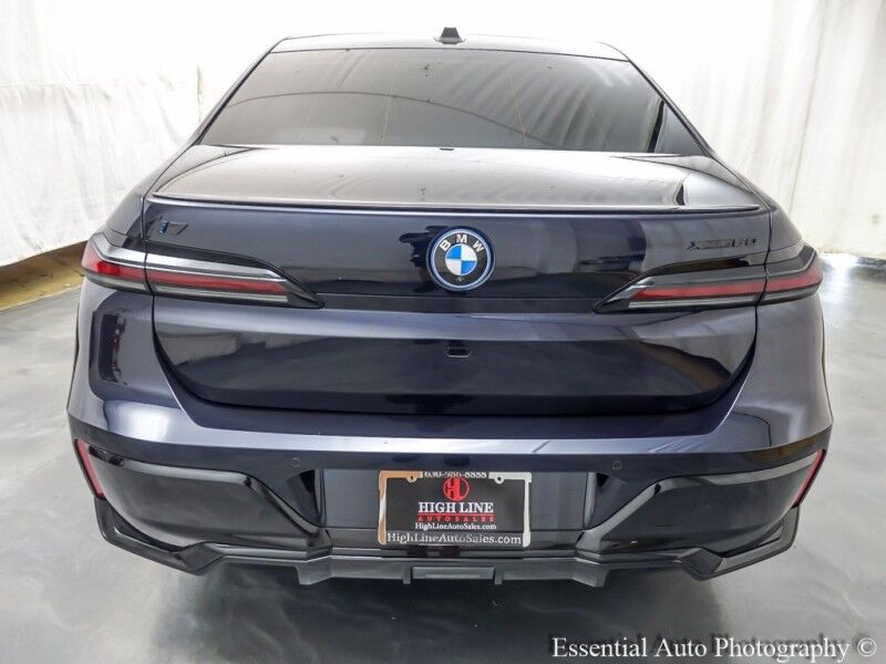2023 BMW i7 xDrive60 MSPORT Willowbrook IL